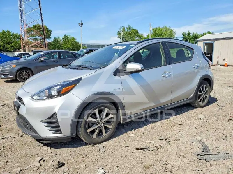 2018 Toyota PRIUS фото