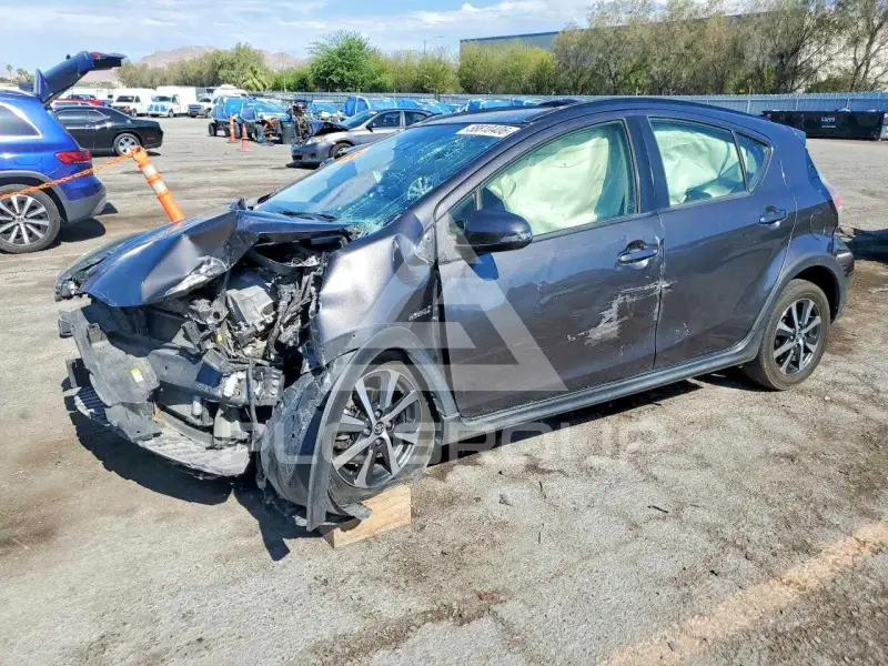 2018 Toyota PRIUS photo