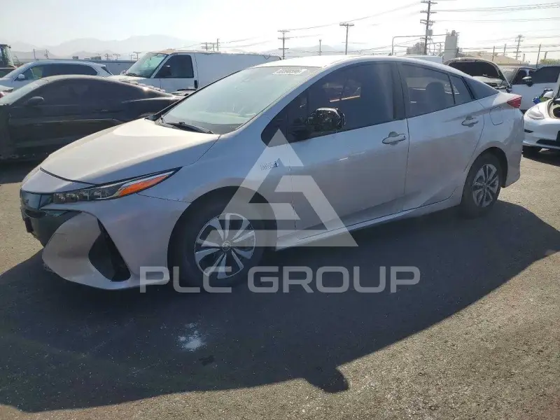 2018 Toyota PRIUS фото