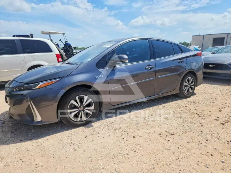 2018 Toyota PRIUS фото