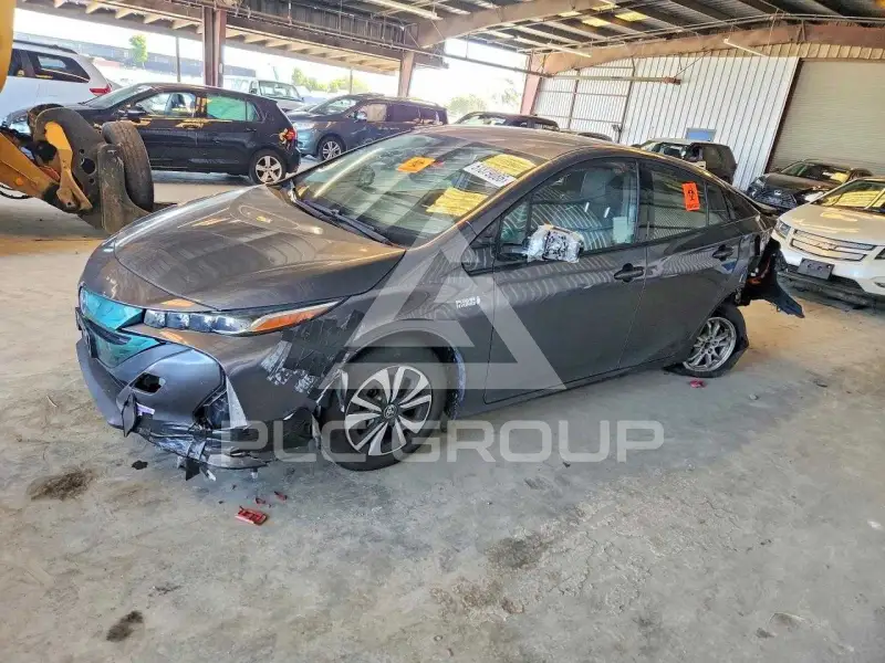 2018 Toyota PRIUS фото