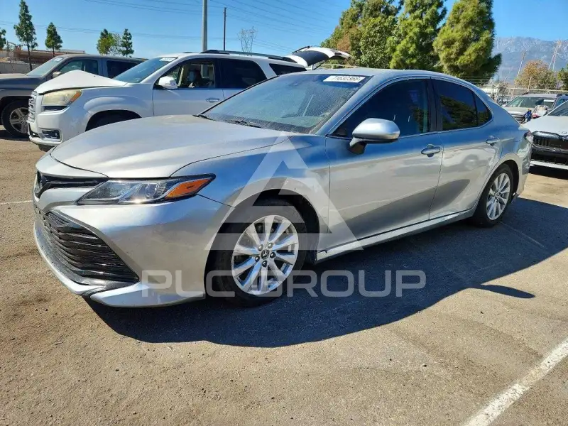 2018 Toyota CAMRY фото