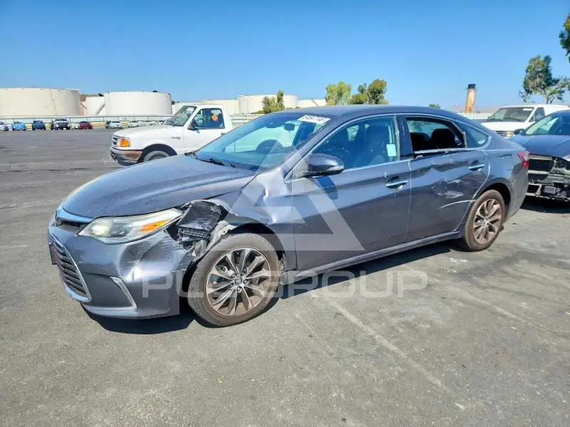 2018 Toyota AVALON photo