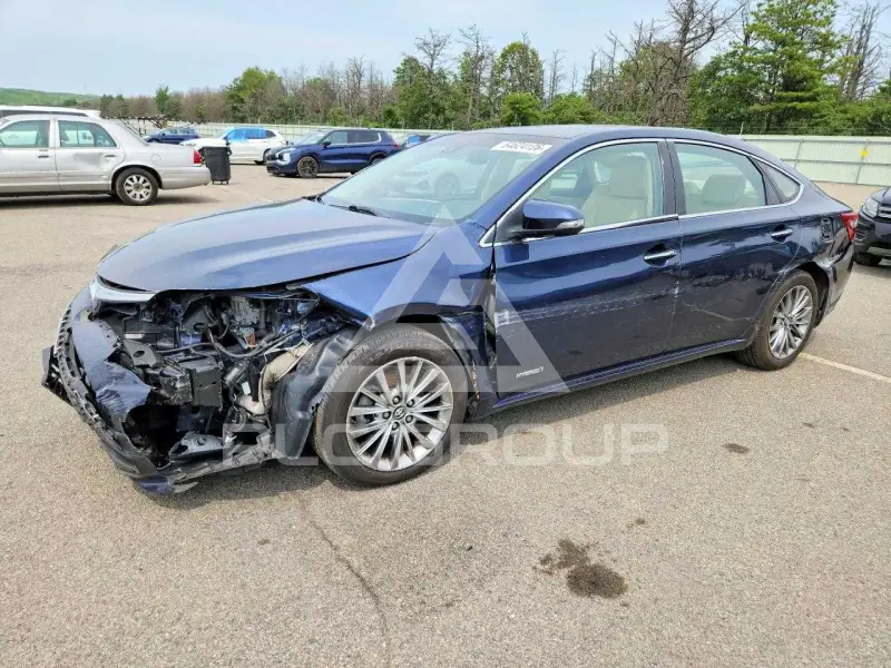 2018 Toyota AVALON photo