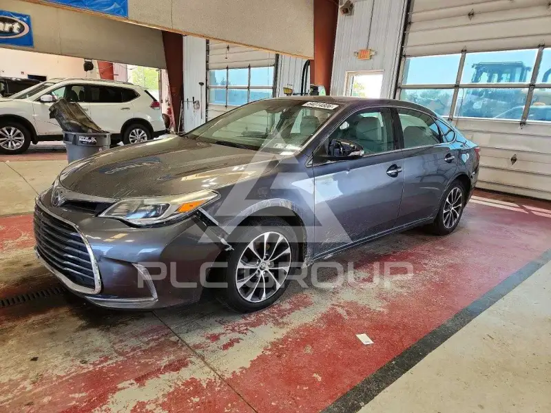 2018 Toyota AVALON фото