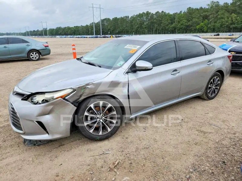 2018 Toyota AVALON фото