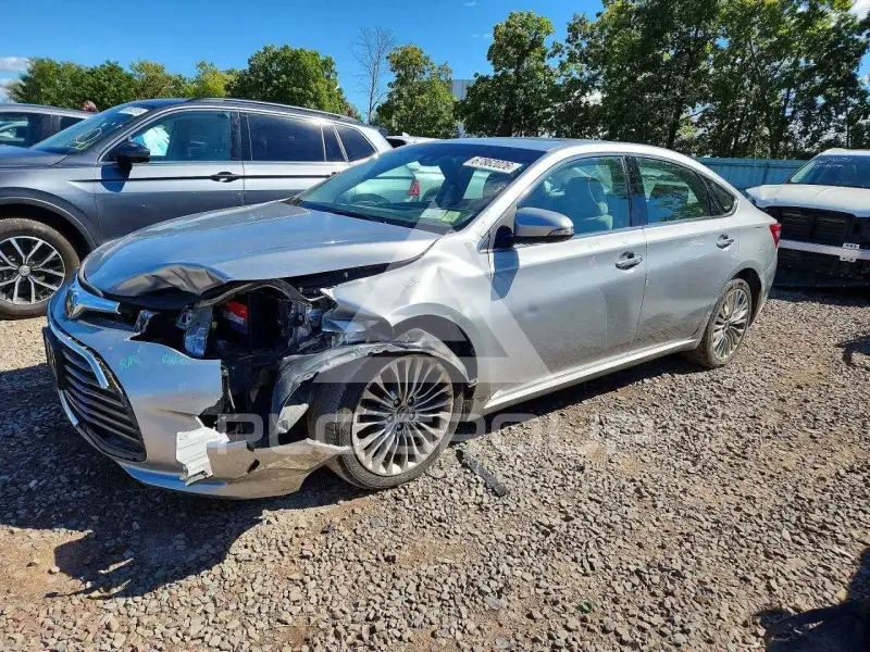 2018 Toyota AVALON photo