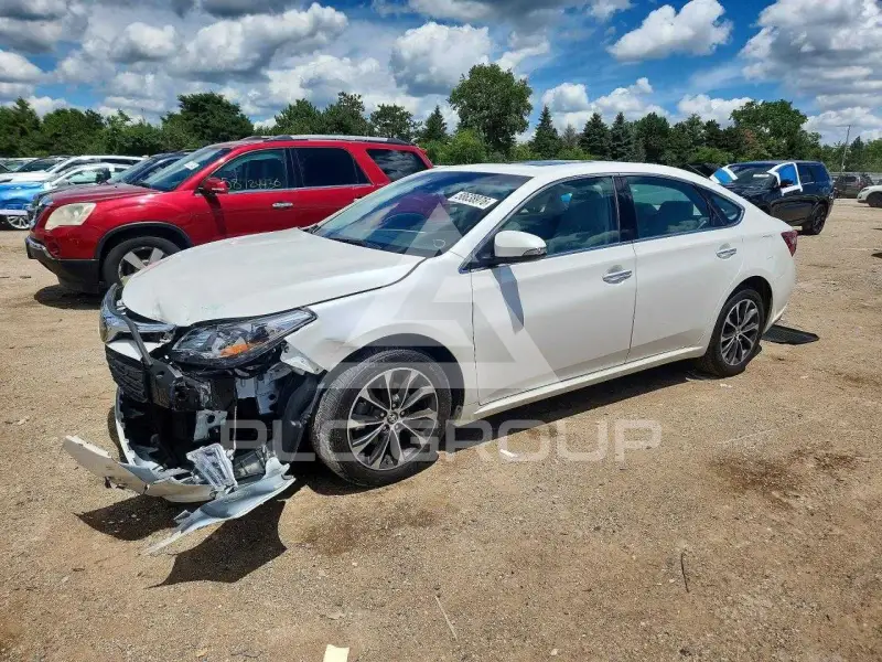 2018 Toyota AVALON photo