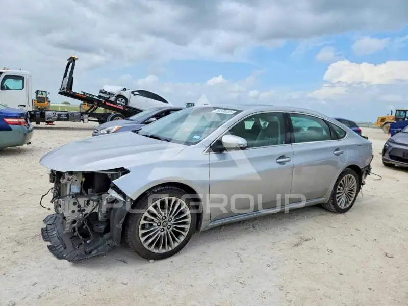 2018 Toyota AVALON фото