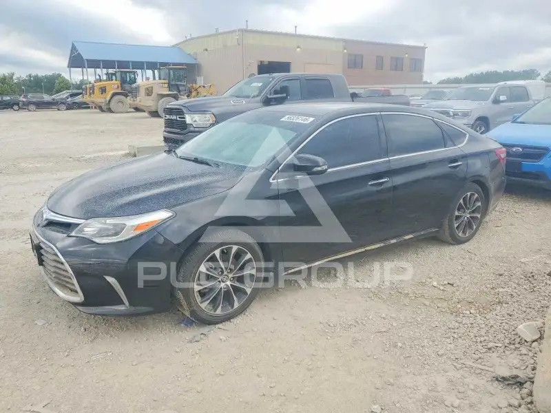 2018 Toyota AVALON photo