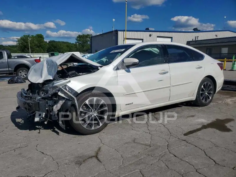 2018 Toyota AVALON photo