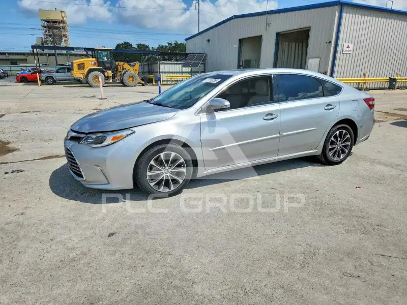 2018 Toyota AVALON фото