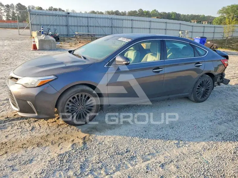 2018 Toyota AVALON photo