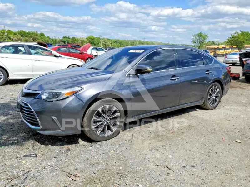 2018 Toyota AVALON photo