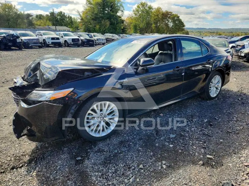 2018 Toyota CAMRY фото