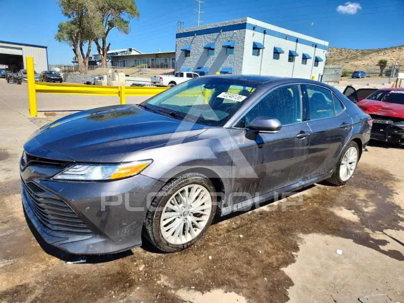 2018 Toyota CAMRY фото