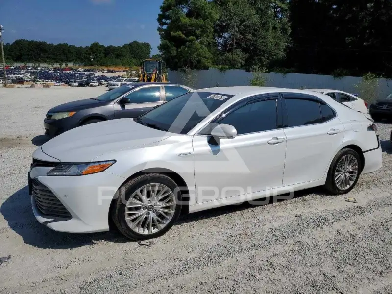 2018 Toyota CAMRY фото