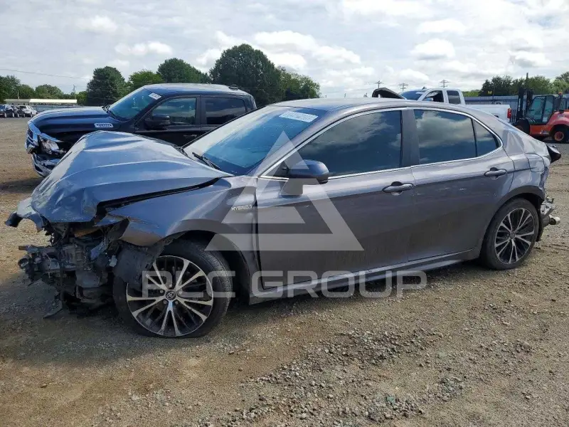 2018 Toyota CAMRY фото