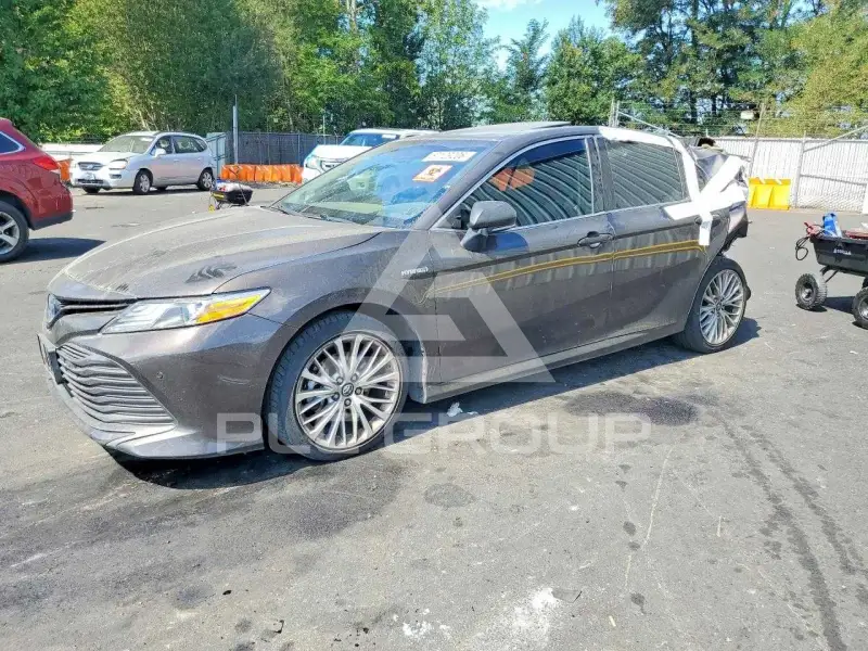 2018 Toyota CAMRY фото