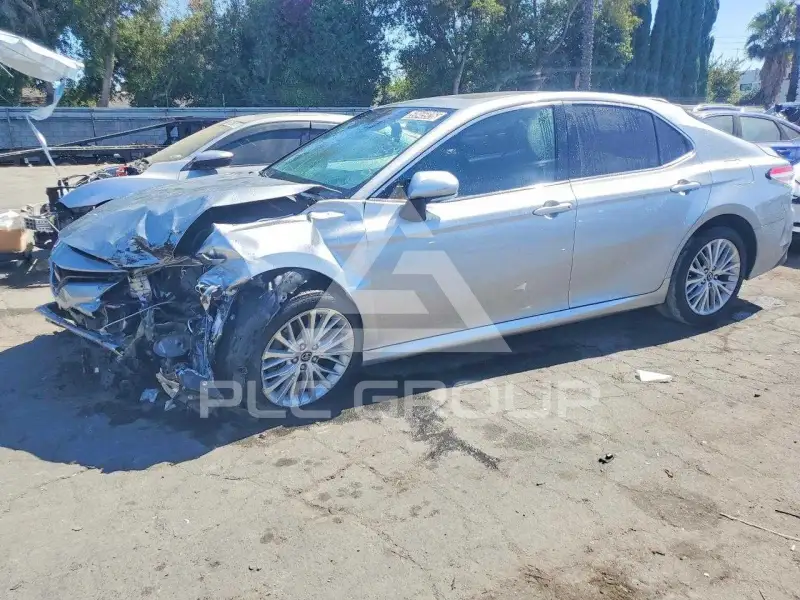 2018 Toyota CAMRY фото