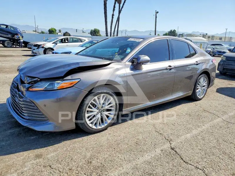 2018 Toyota CAMRY фото
