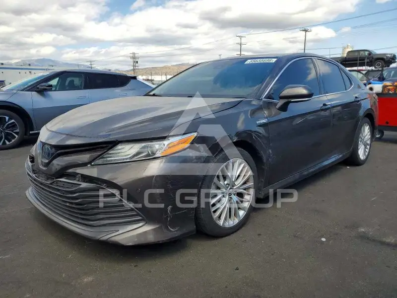 2018 Toyota CAMRY фото