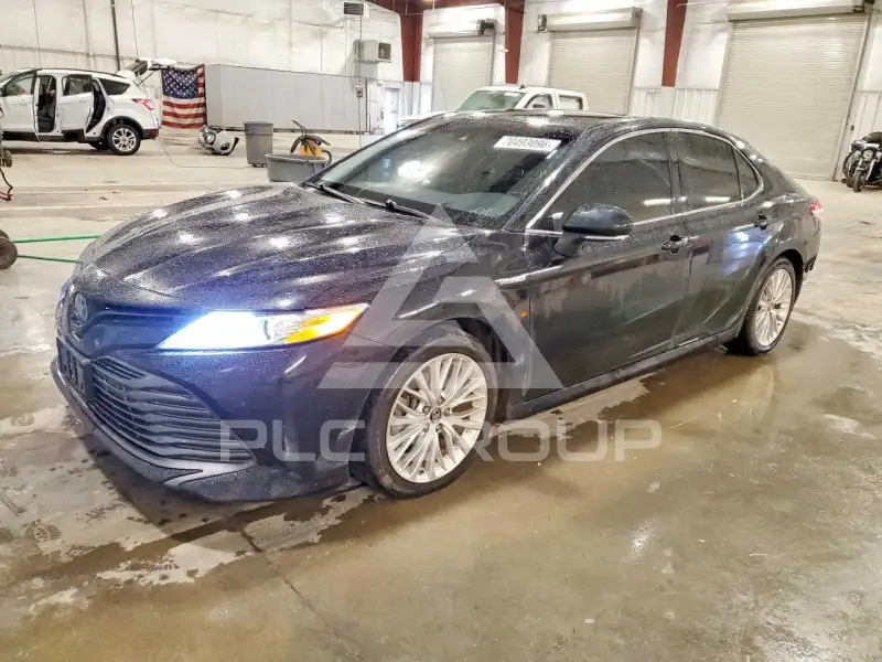 2018 Toyota CAMRY фото