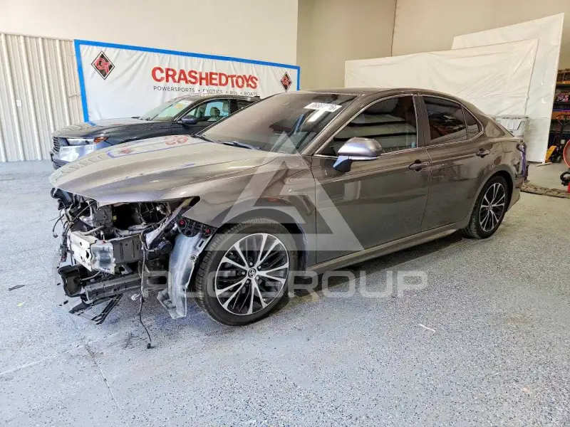 2018 Toyota CAMRY фото