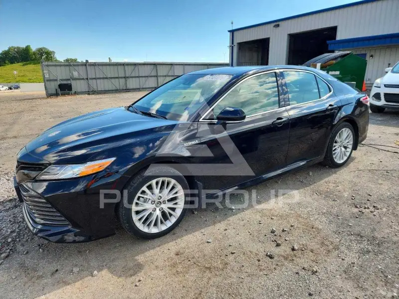 2018 Toyota CAMRY фото