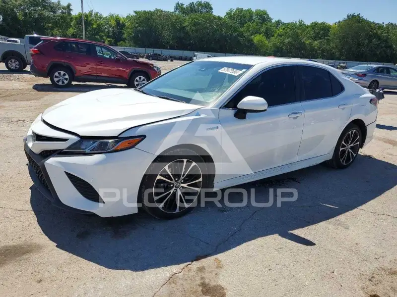 2018 Toyota CAMRY фото