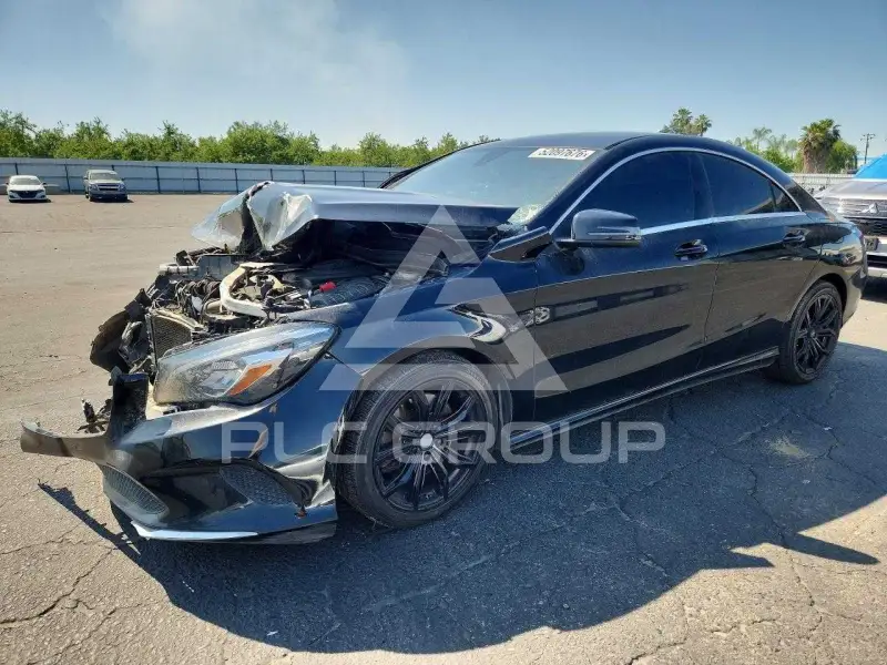 2018 Mercedes Benz CLA-Class фото