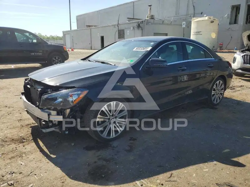 2018 Mercedes Benz CLA-Class фото