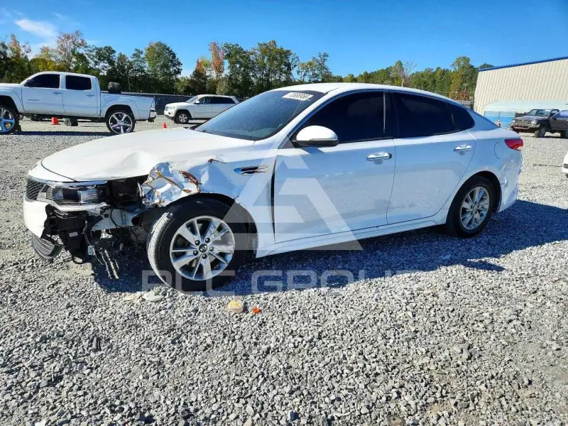 2018 KIA Optima photo