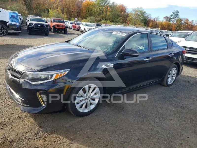 2018 KIA Optima photo