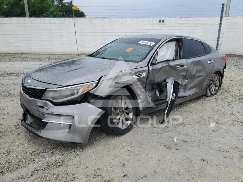 2018 KIA Optima photo