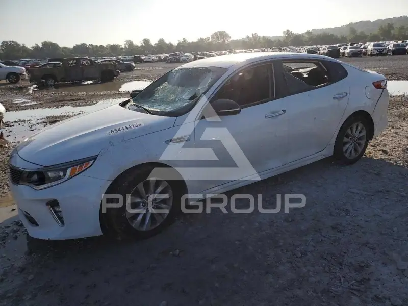 2018 KIA Optima photo
