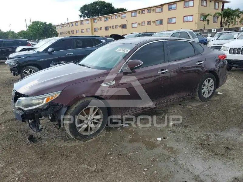 2018 KIA Optima photo