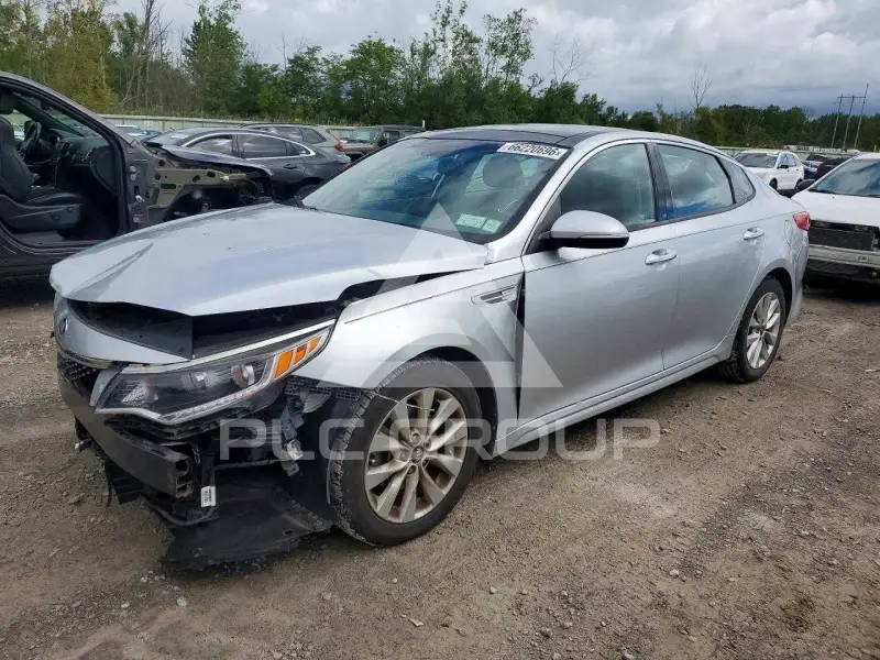 2018 KIA Optima photo
