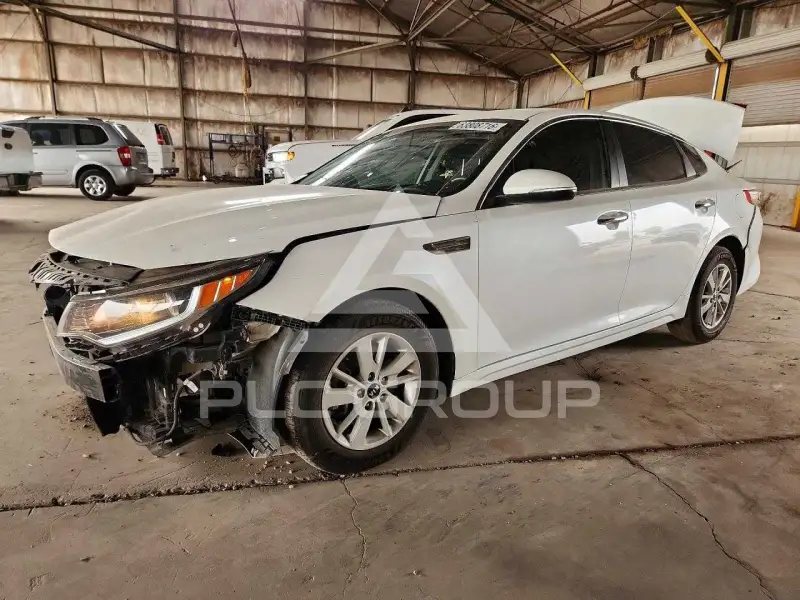 2018 KIA Optima photo