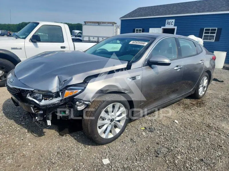2018 KIA Optima photo