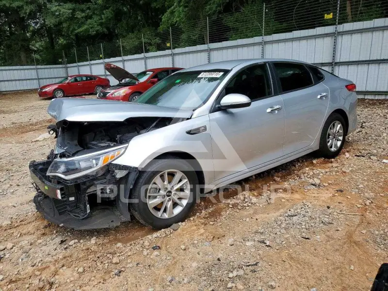 2018 KIA Optima photo