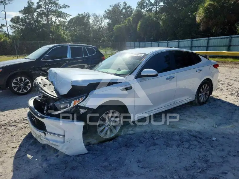 2018 KIA Optima photo