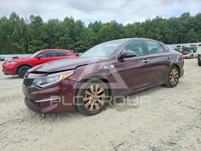 2018 KIA Optima photo