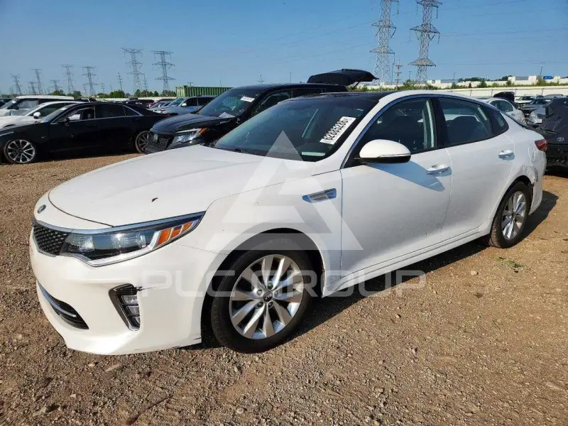 2018 KIA Optima photo