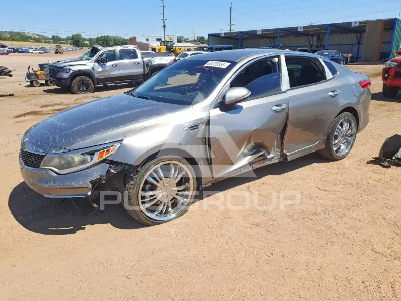 2018 KIA Optima photo