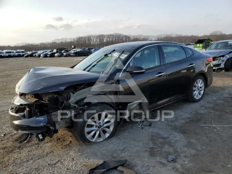2018 KIA Optima photo