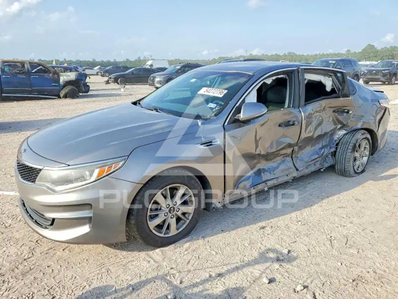 2018 KIA Optima photo