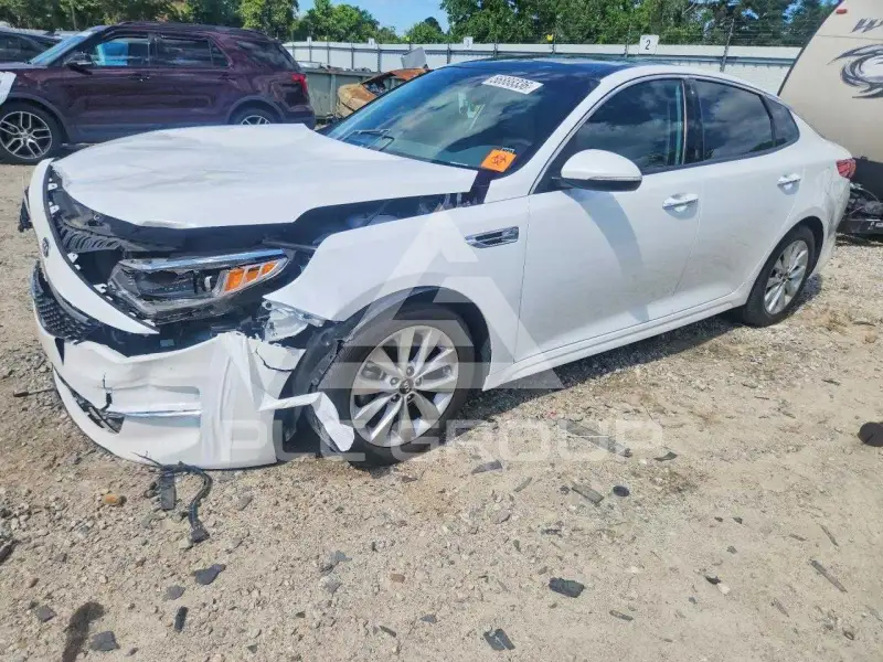 2018 KIA Optima photo