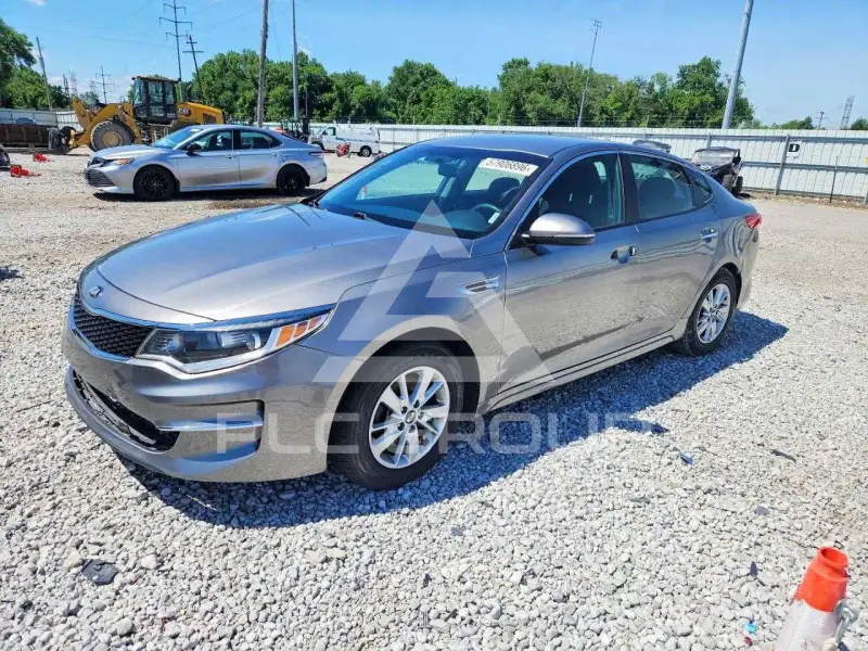 2018 KIA Optima photo
