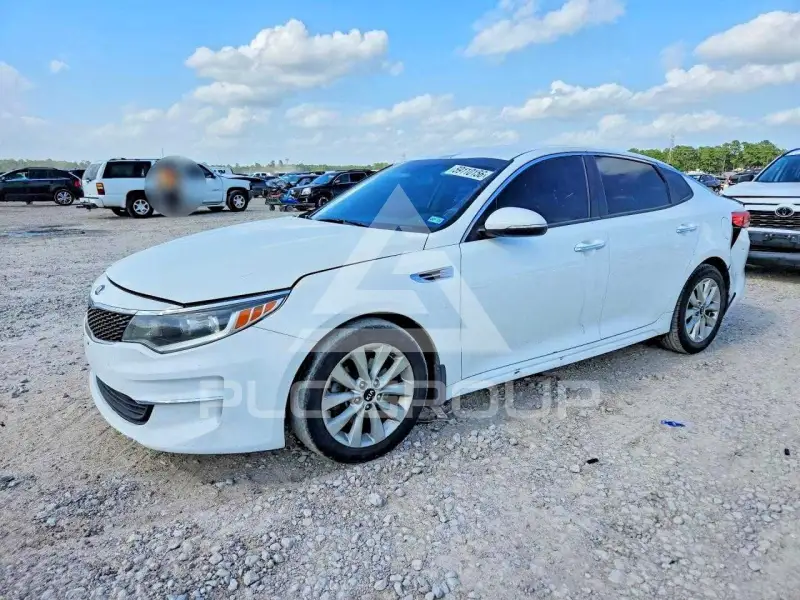 2018 KIA Optima photo